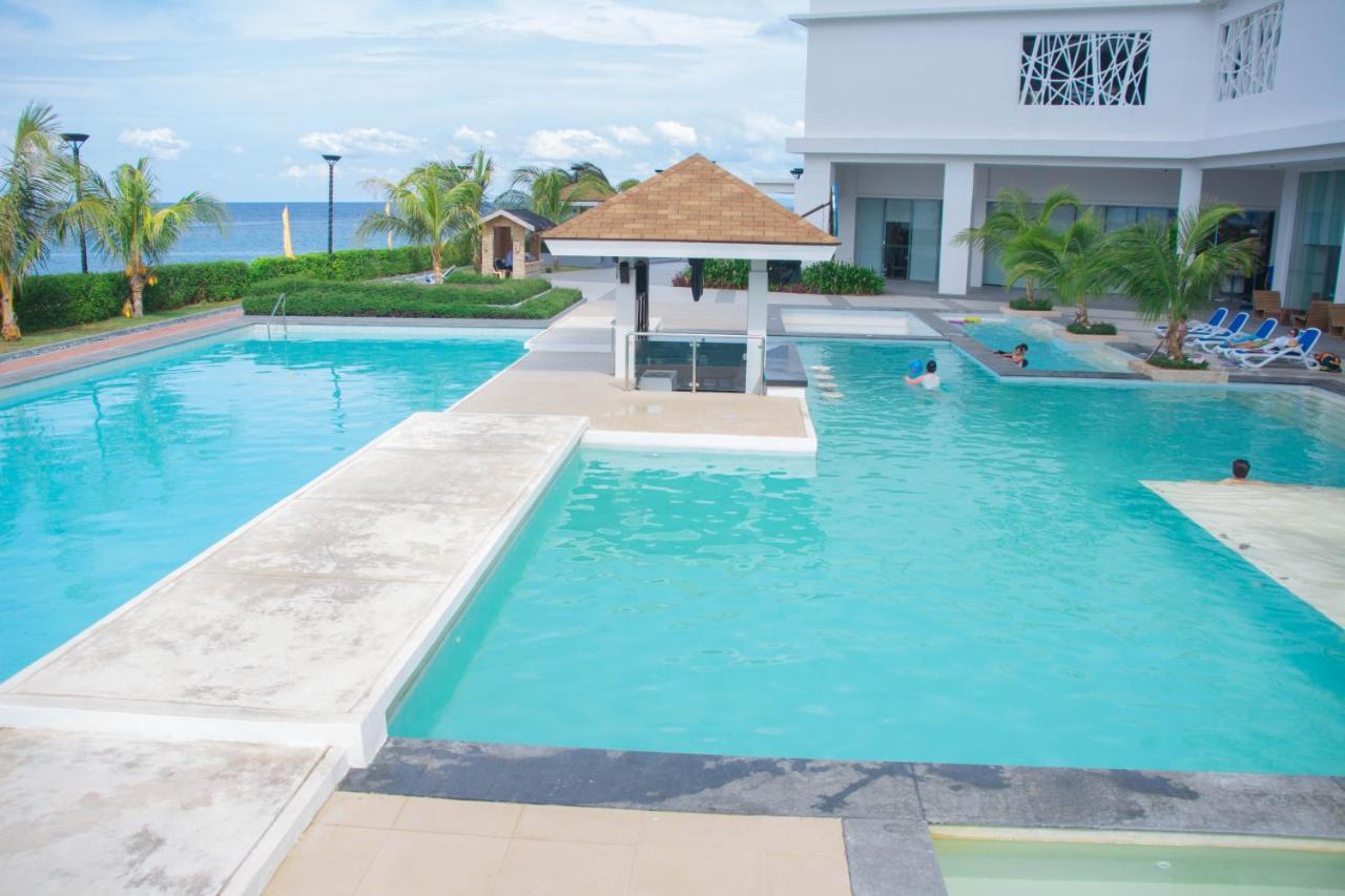 Villa 1Br Oceanfront At Arterra, Fast Wifi, Nflix, Kitchen à Île de Mactan Extérieur photo